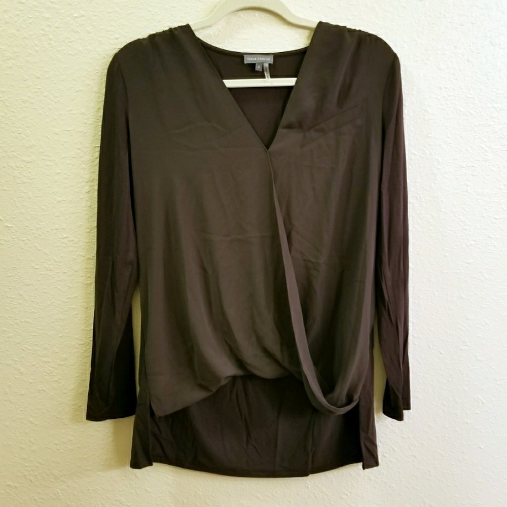 NEW Vince Camuto top size S